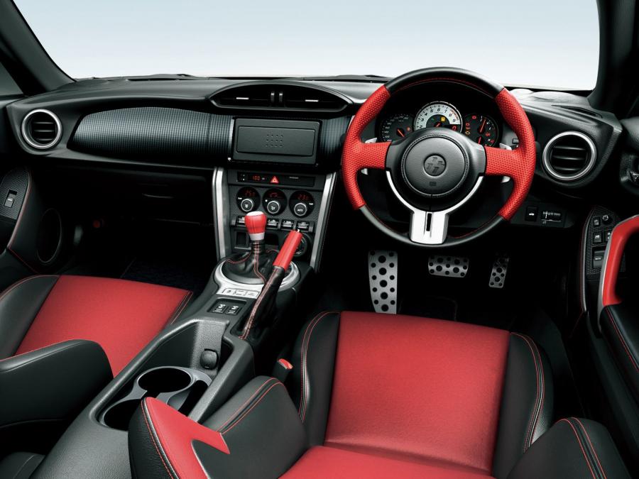  Toyota GT 86 GT Limited 2012 года  (фото 3 из 7)